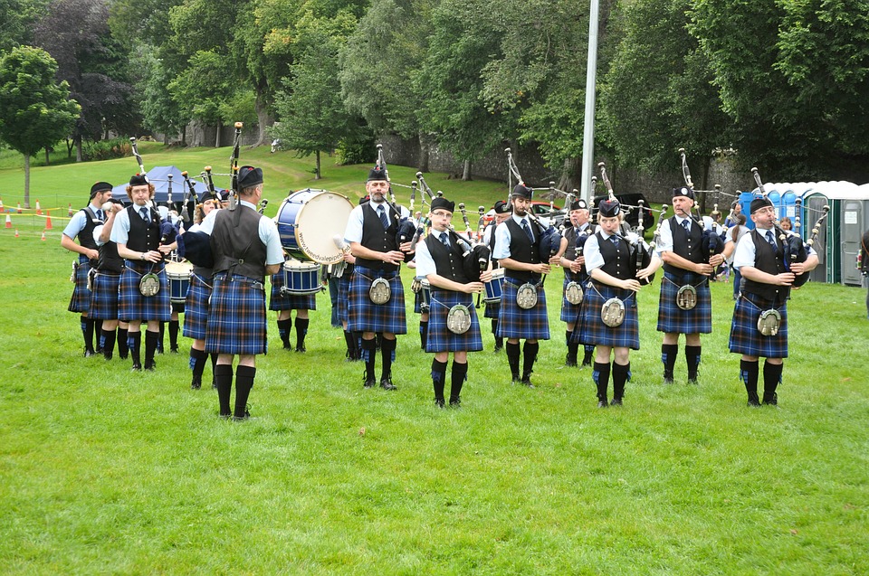 Piper Band schottische Gruppe mit Kilt